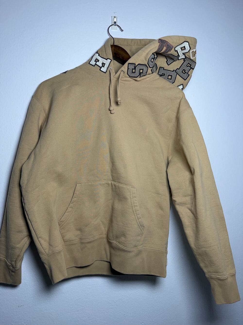 Supreme Scattered Appliqué Hooded Sweatshirt